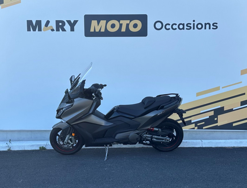 KYMCO AK 550