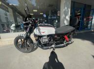 MOTO GUZZI V7 Stone Ten 