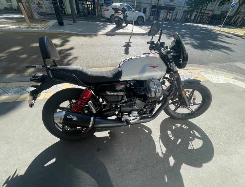MOTO GUZZI V7 Stone Ten 