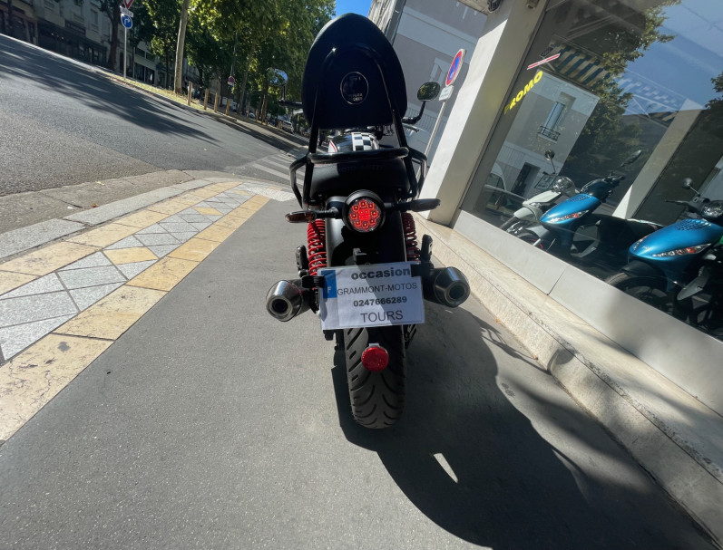 MOTO GUZZI V7 Stone Ten 
