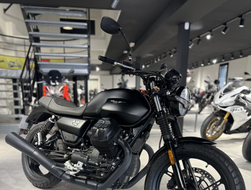 MOTO GUZZI V7 STONE