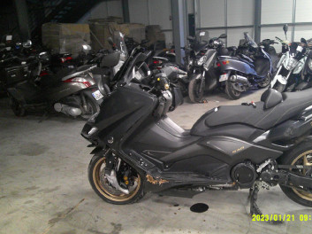 YAMAHA XP T-MAX 530 IRON MAX Accidentée RSV N°21566