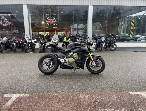 DUCATI STREETFIGHTER V4