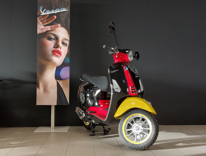 VESPA PRIMAVERA 50 Edition Disney Mickey Mouse