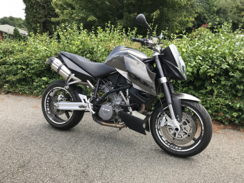 KTM 990 SUPER DUKE