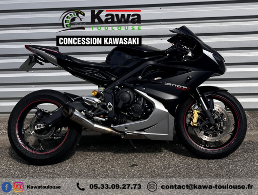 TRIUMPH STREET TRIPLE 675