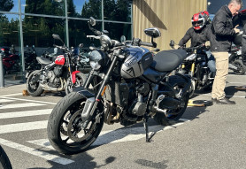 TRIUMPH TRIDENT 660