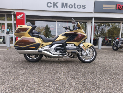 HONDA GOLDWING TOURING DCT 50 EME ANNIVERSAIRE COLORIS OR / BRUN / GRIS