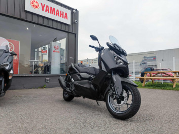 YAMAHA X-MAX 125 TECH MAX