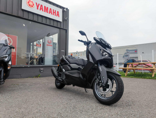 YAMAHA X-MAX 125 TECH MAX
