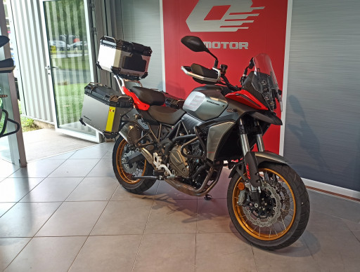 QJ MOTOR SRT 700 X TOURING