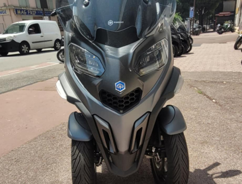 PIAGGIO MP3 530 HPE EXCLUSIVE