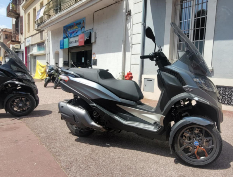 PIAGGIO MP3 530 HPE EXCLUSIVE