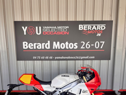 YAMAHA XSR 900 GP