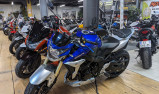 SUZUKI GSR 750
