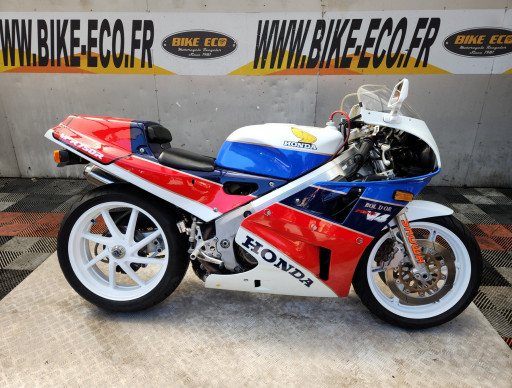 HONDA VFR 750 R RC30 (63231)
