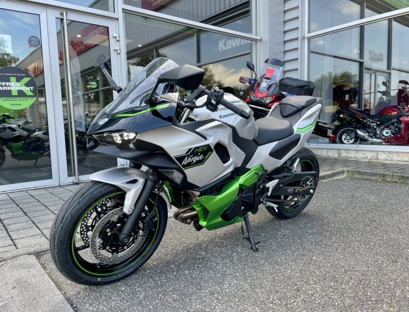 KAWASAKI Ninja 7 Hybrid
