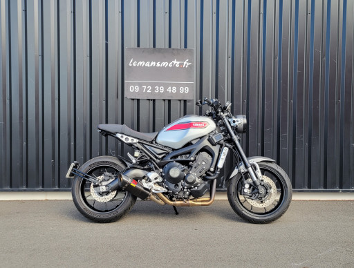 YAMAHA XSR 900