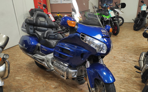 HONDA GL1800 GOLDWING