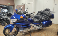 HONDA GL1800 GOLDWING