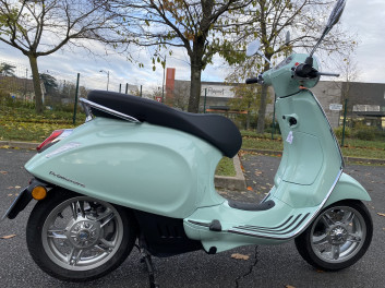 VESPA PRIMAVERA 50