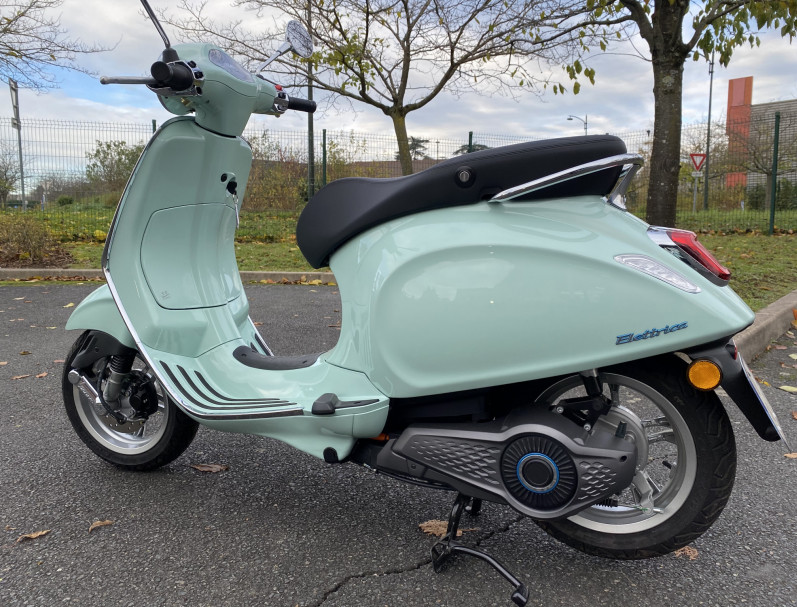 VESPA PRIMAVERA 50