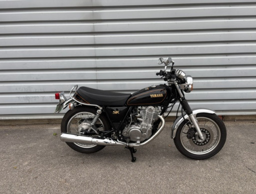 YAMAHA SR 400