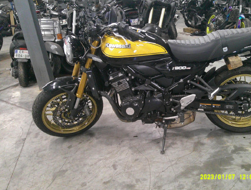 KAWASAKI Z 900 RS ACCIDENTE RSV N°22276