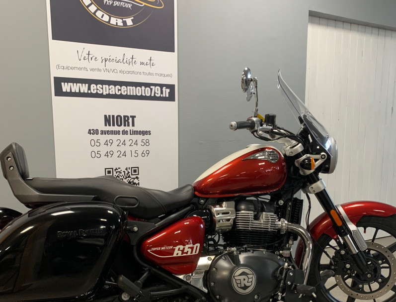ROYAL ENFIELD SUPER METEOR 650 Celestial Red