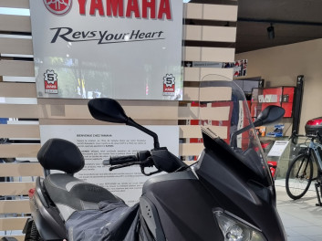 YAMAHA XMAX 125 BUSINESS