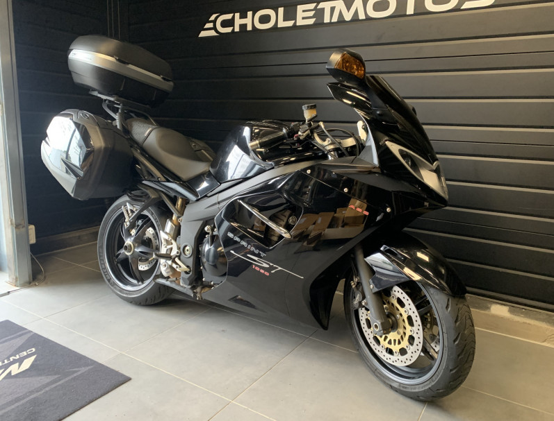 TRIUMPH SPRINT 1050 ST