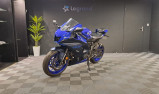 YAMAHA R7