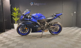 YAMAHA R7