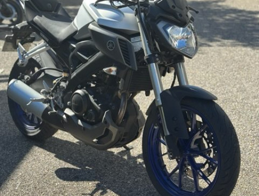 YAMAHA MT-125