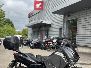 YAMAHA X-MAX 125 IRON MAX