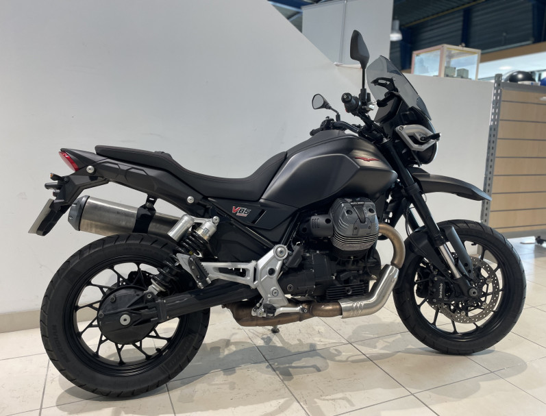 MOTO GUZZI V85 Strada