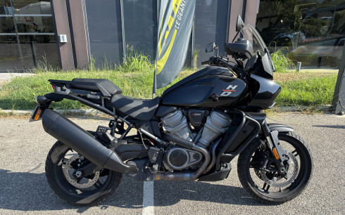 HARLEY-DAVIDSON ADVENTURE PAN AMERICA 1250