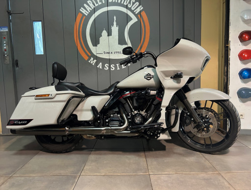 HARLEY-DAVIDSON TOURING ROAD GLIDE 1923 CVO