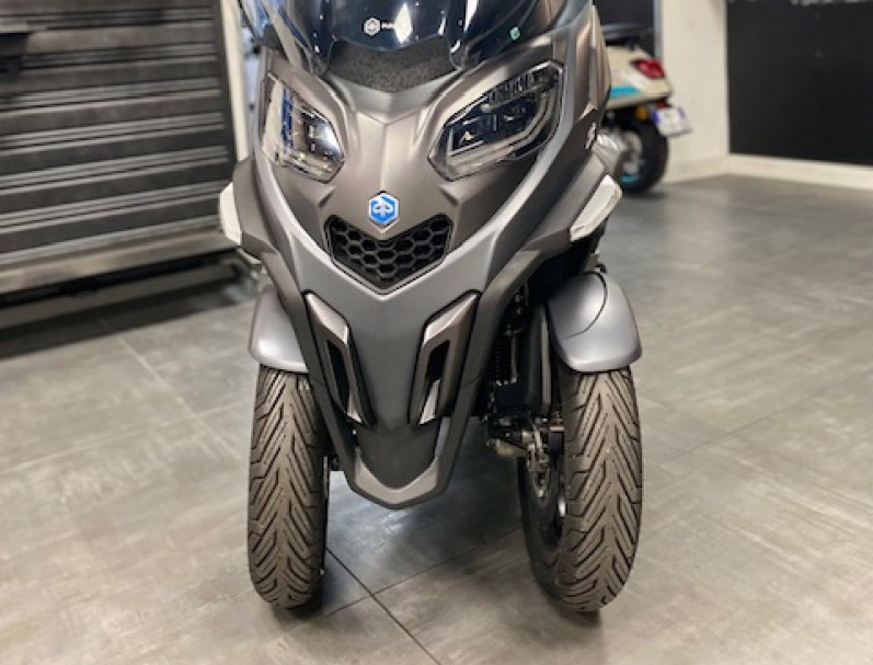 PIAGGIO MP3 530 HPE EXCLUSIVE