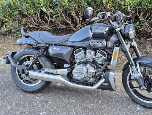 HYOSUNG GV125 X NOUVEAUTEE MOTORS 54 