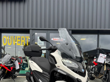 PIAGGIO MP3 400 HPE SPORT ABS ASR Blanc Luna