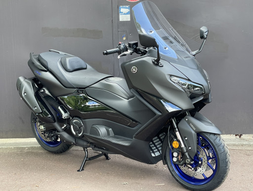 YAMAHA TMAX 560 STD 2025 - 271,30€/MOIS* - GARANTIE 5 ANS 