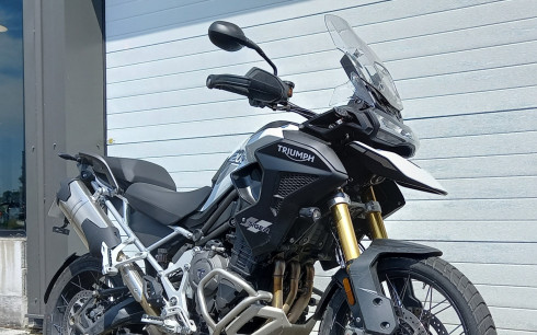 TRIUMPH TIGER 1200 RALLY PRO VALISES OFFERTES + 1200 EUROS D