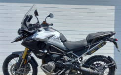 TRIUMPH TIGER 1200 RALLY PRO VALISES OFFERTES + 1200 EUROS D