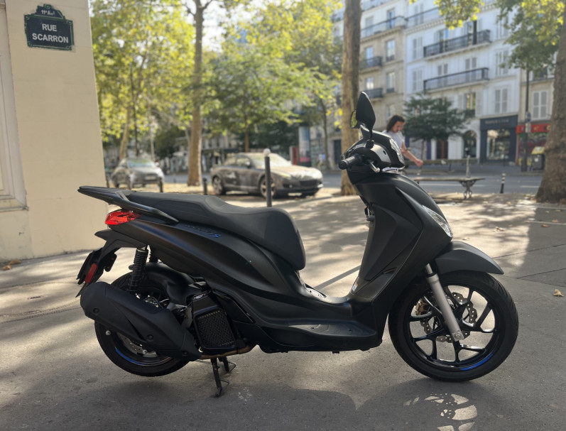 PIAGGIO MEDLEY 125 S E5+ NOIR MAT 