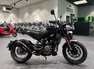 HUSQVARNA SVARTPILEN 125 / Garantie 