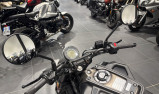 HUSQVARNA SVARTPILEN 125 / Garantie 