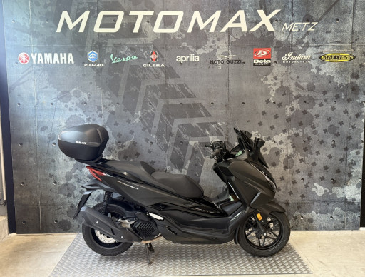 HONDA FORZA 125 9000kms