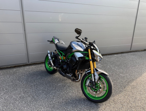 KAWASAKI Z900 SE 2025