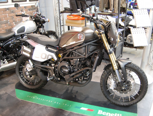 BENELLI LEONCINO 800 T